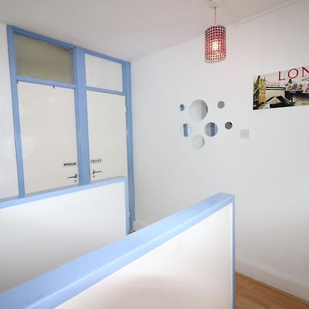 Appartamento Kingward Londra Esterno foto
